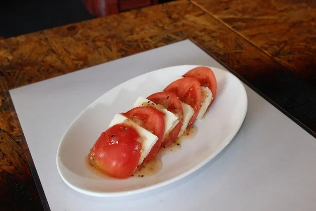 モッツァレラとトマト