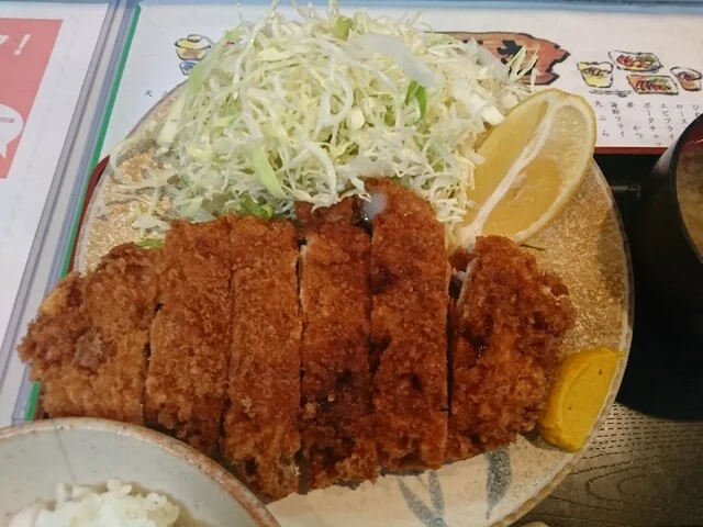 ロースカツ定食