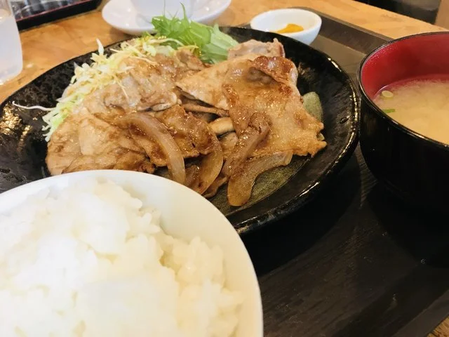 生姜焼き定食 700円