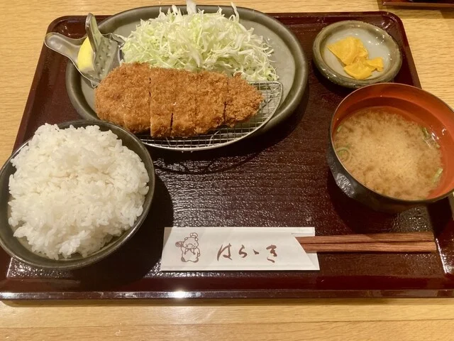 大ロースカツ定食