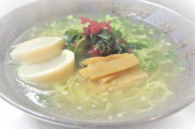 玉ねぎ丸々素揚げ