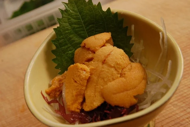 生ウニ刺し