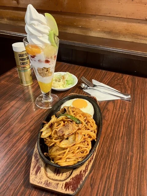 鉄板ナポリタン