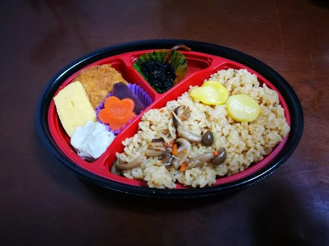 栗と３種きのこご飯弁当