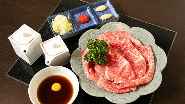 薄切りレアステーキ