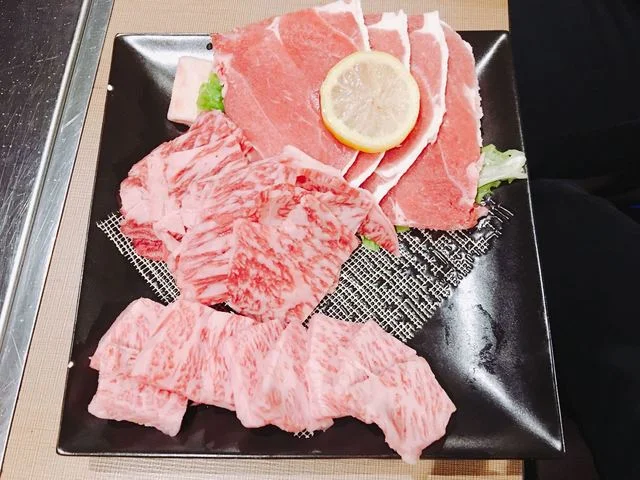 テクセル、白老牛のサーロイン、カルビ