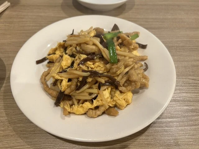 鶏肉とキクラゲの卵炒め