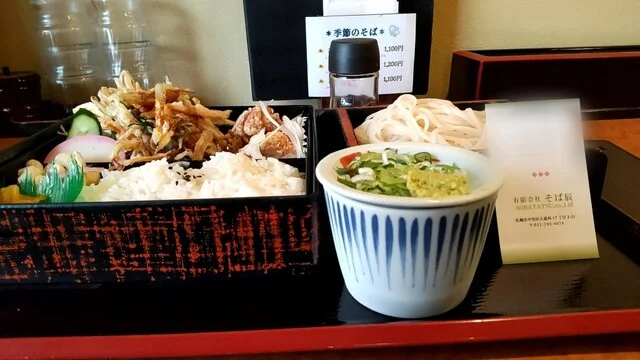 そば辰 本店｜札幌大通の老舗そば店｜西18丁目駅徒歩1分｜名物唐揚げと更科そば