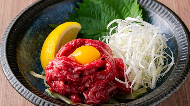 ひつじのユッケ