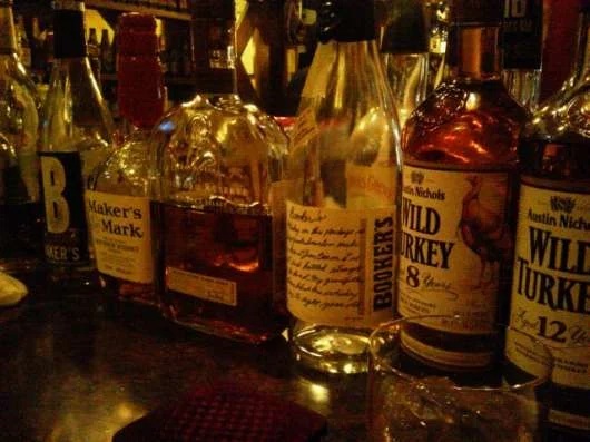 ｃａｆｅ＆ｄａｒｔｓ　黒猫屋 - 青森（バー）の写真