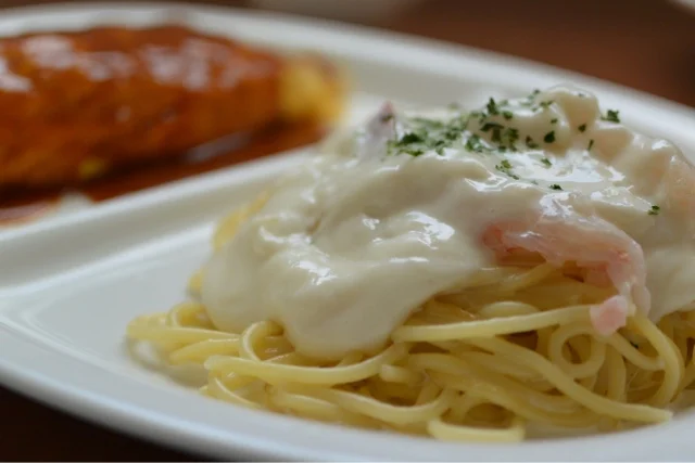 キッチンハウス　ニキニキ（ＮＩＫＩＮＩＫＩ） - 筒井（オムライス）の写真