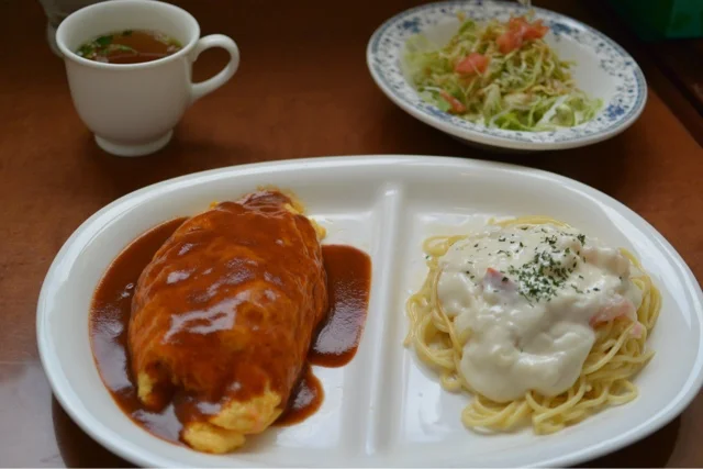 キッチンハウス　ニキニキ（ＮＩＫＩＮＩＫＩ） - 筒井（オムライス）の写真