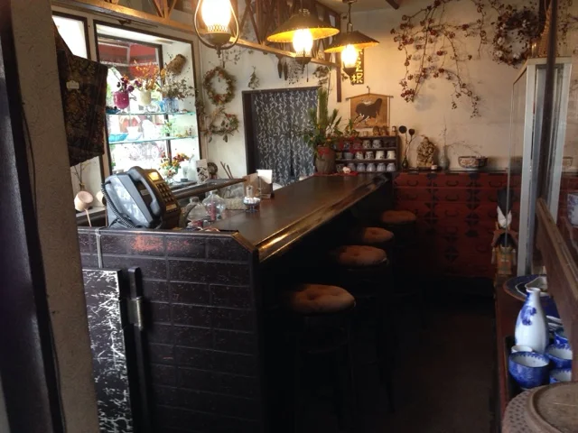 赤い屋根 - 宮城野通（喫茶店）の写真