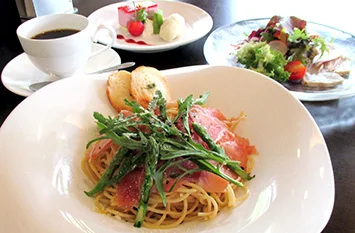 奥入瀬 森のホテル - 八甲田山（フレンチ）の写真