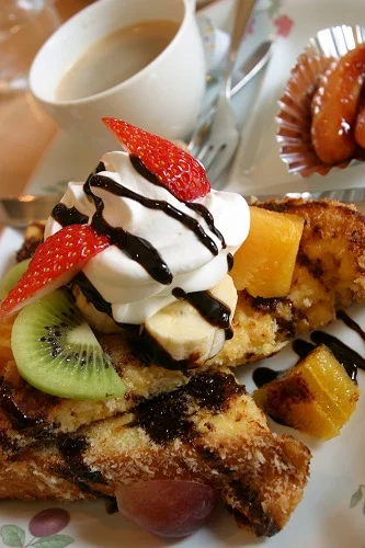 フルーツショップ＆パーラー おだわら（Fruit Shop&Parlor ODAWARA） - 本八戸（ケーキ）の写真