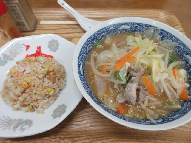 和～ちゃんち - 中野栄（食堂）の写真