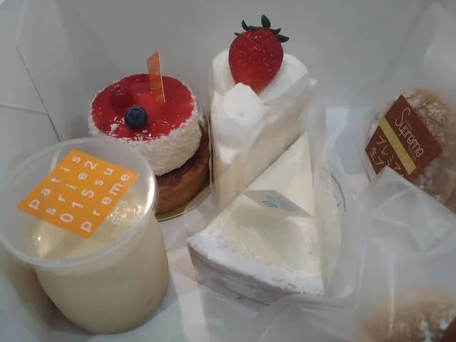 パティスリー シュプレム（patisserie Supreme） - 泉中央（ケーキ）の写真