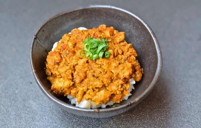 鶏 炭火 地酒 松もと - 勾当台公園（居酒屋）の写真