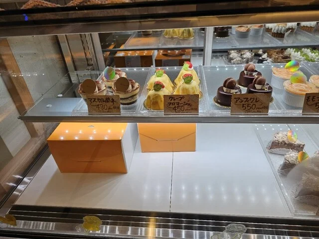 パティスリー ラポール（PATISSEIE Rapport） - 運動公園前（ケーキ）の写真