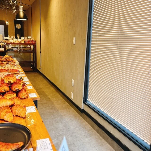 Girafe mimi - 黒松（パン）の写真