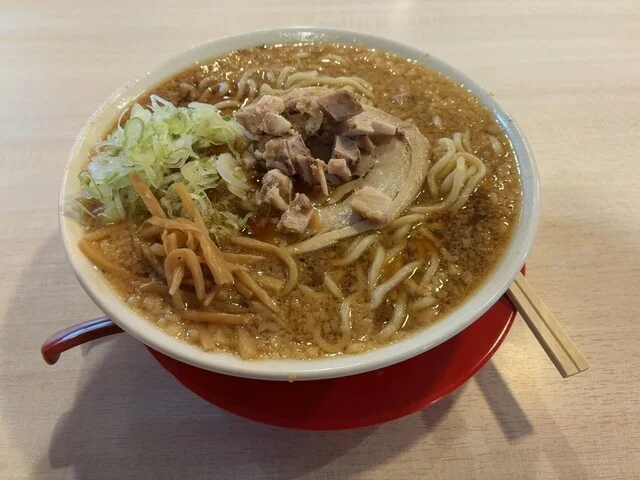 一休 - 筒井（ラーメン）の写真