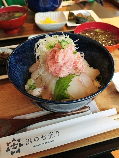 浜の七光り - 本塩釜（海鮮）の写真