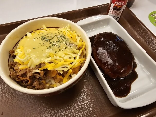 すき家 ７号弘前高崎店 - 撫牛子（牛丼）の写真