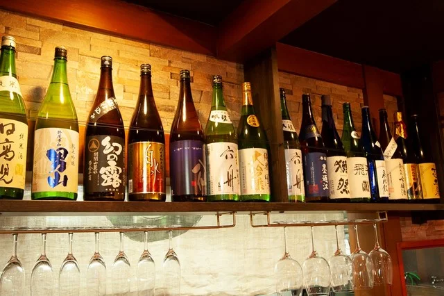 焼鳥と蕎麦 源治（【旧店名】ワインと日本酒 炭火串焼バル 源治） - 北四番丁（焼き鳥）の写真