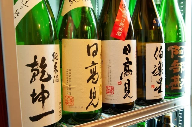 焼鳥と蕎麦 源治（【旧店名】ワインと日本酒 炭火串焼バル 源治） - 北四番丁（焼き鳥）の写真
