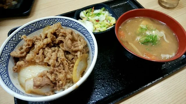 吉野家 気仙沼店 - 不動の沢（牛丼）の写真