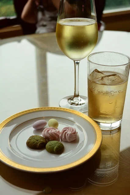 ロビーラウンジ フォンテーヌ（Fontaine） - 泉中央（カフェ）の写真