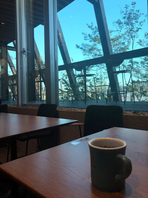 フラットホワイト コーヒー ファクトリー 荒井店（FLATWHITE COFFEE FACTORY） - 荒井（カフェ）の写真