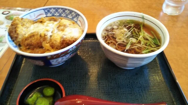 味のまるまつ 白石店 - 白石（ファミレス）の写真