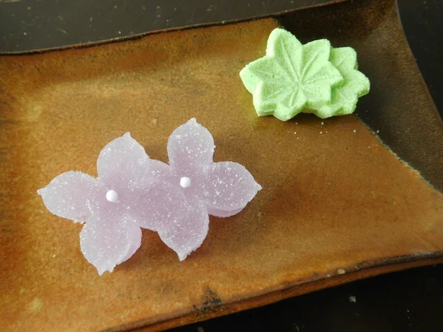 観世（かんぜ） - 中央弘前（和菓子）の写真