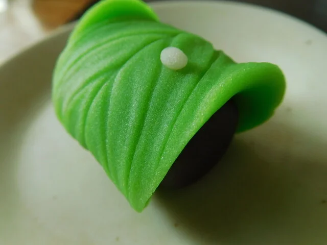 観世（かんぜ） - 中央弘前（和菓子）の写真