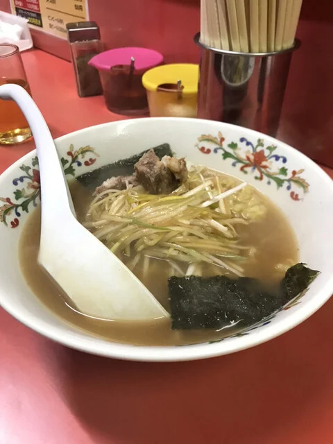 金豚（きんとん） - 本八戸（ラーメン）の写真