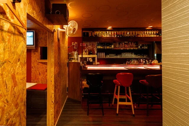 穴Bar - 五所川原（バー）の写真