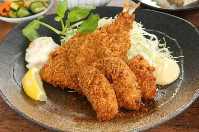 ゴッチョーサン（GocchoSun ） - あおば通（居酒屋）の写真