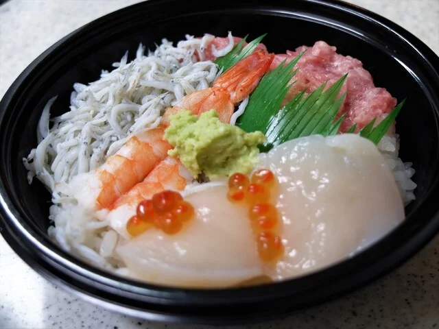 漁師直送 ウロコ水産 かわまちてらす閖上店 - 美田園（その他）の写真