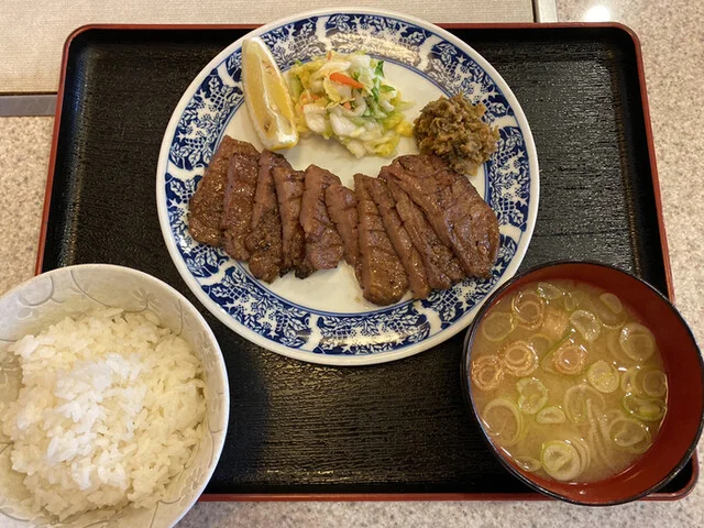 塩竈かき小屋 本店（塩釜かき小屋） - 東塩釜（シーフード）の写真