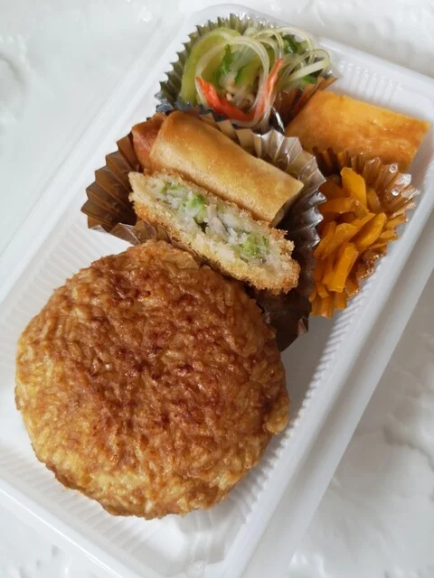 大江惣菜店 - 白石（おにぎり）の写真