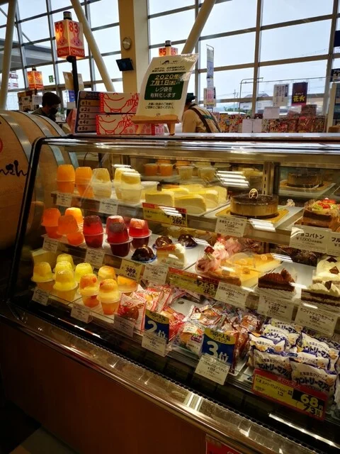 不二家 ヨークベニマル白石店 - 白石（ケーキ）の写真
