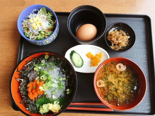 魚匠 鈴栄 - 美田園（海鮮丼）の写真