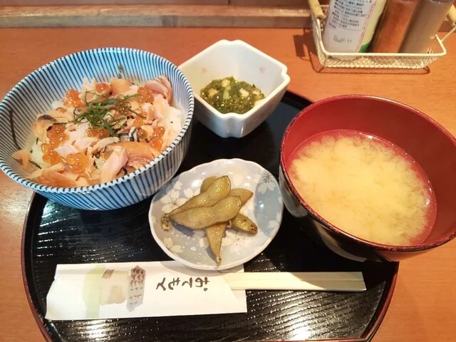 炭火焼食事処　マルヨシ越田（炭火焼魚食事処こした） - 青森（日本料理）の写真