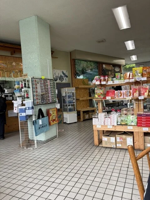 JRバス東北 子の口駅売店 - 十和田市その他（売店）の写真