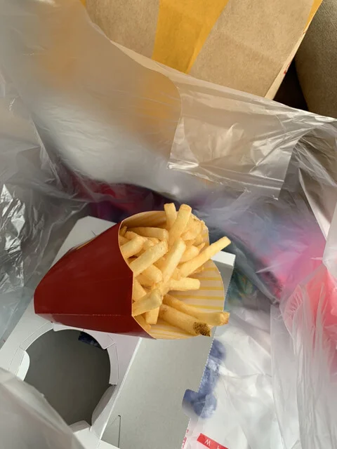 マクドナルド 新田東ヨークタウン店 - 小鶴新田（ハンバーガー）の写真