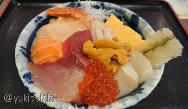 魚河岸処 仙（【旧店名】三陸海鮮丼 どん辰） - 中野栄（海鮮丼）の写真