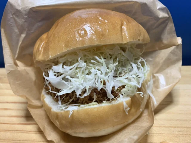 パン屋 小町 - 黒松（パン）の写真