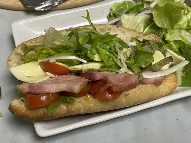 モンペリエ ヨークベニマル山田鈎取店（Montpellier） - 富沢（パン）の写真