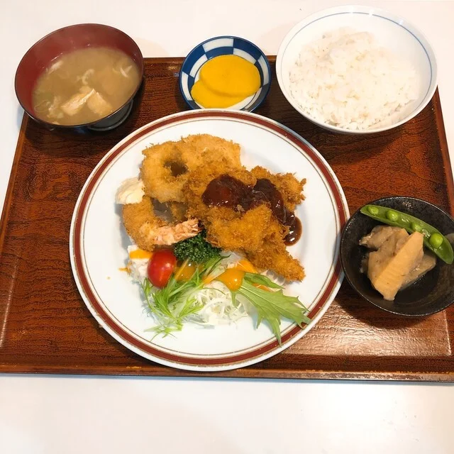 均ちゃん食堂 - 油川（食堂）の写真